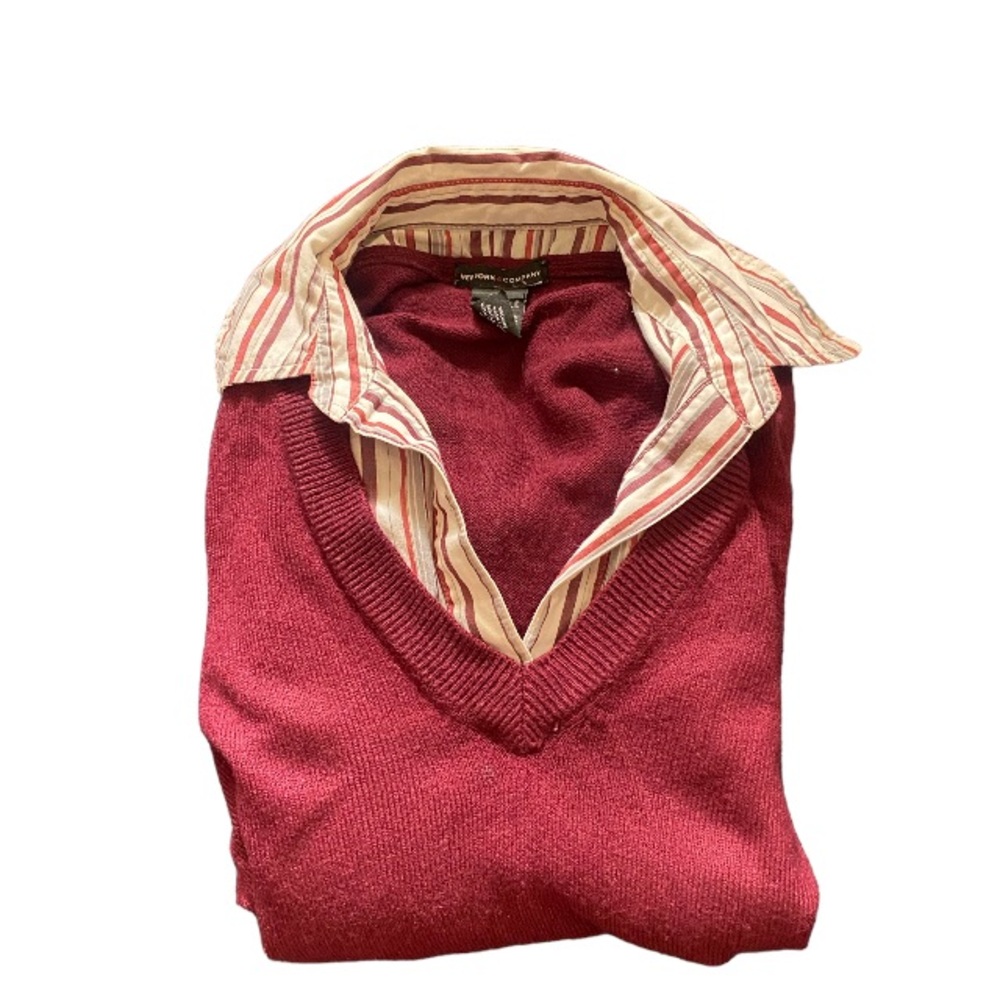 Men’s collared long-sleeve sweater